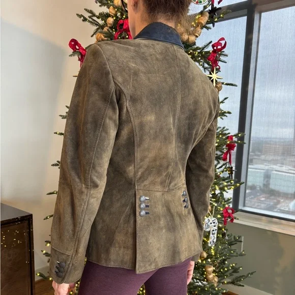 Chic Olive Suede Blazer